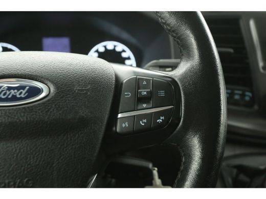 Ford Transit Custom 300 2.0 TDCI L2H1 Airco Cruise LED 2800KG Trekgew. Trekhaak 3 Persoons 16"LMV PDC Stoelverwarming ActivLease financial lease