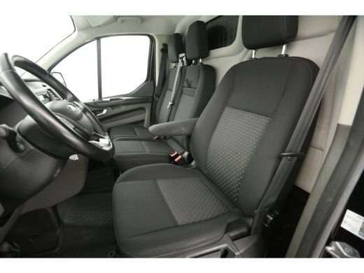 Ford Transit Custom 300 2.0 TDCI L2H1 Airco Cruise LED 2800KG Trekgew. Trekhaak 3 Persoons 16"LMV PDC Stoelverwarming ActivLease financial lease