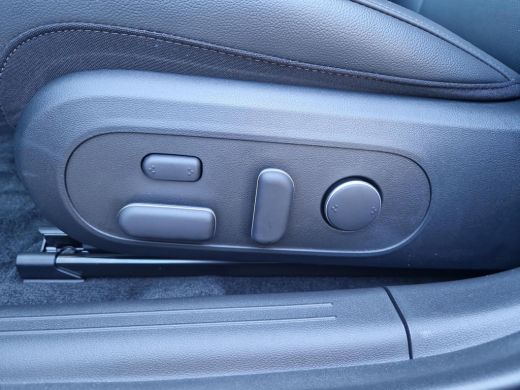 Hyundai IONIQ 6 Lounge 77.4 kWh | Meest luxe uitvoering | 20-inch wielen | Bose Premium Sound | Direct leverbaar | ActivLease financial lease