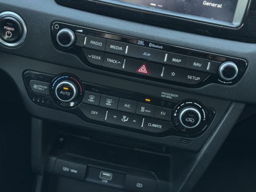 Kia e-Niro ExecutiveLine 64 kWh | Leder | Navi | Camera | JBL | ActivLease financial lease