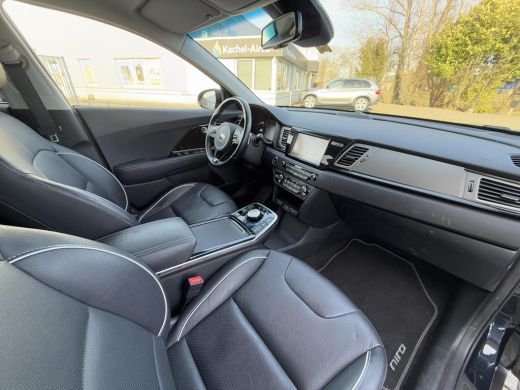 Kia e-Niro ExecutiveLine 64 kWh | Leder | Navi | Camera | JBL | ActivLease financial lease