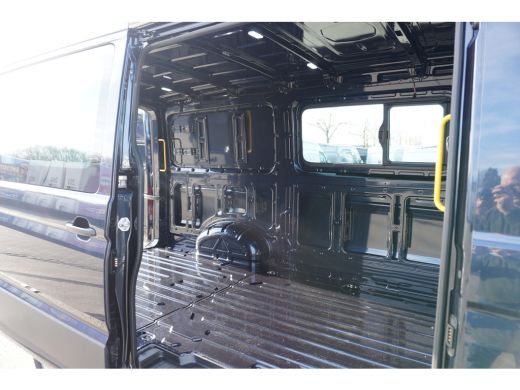 MAN TGE 3.140 | L3H2 | Aut | FACELIFT | Commander BOMVOL! | ACC | App-Connect | Camera | Stoel- en Stuurv... ActivLease financial lease