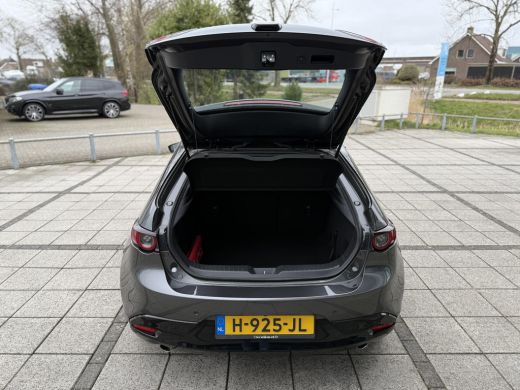 Mazda 3 1.8 SkyActiv-D New Model Navi AC ECC ActivLease financial lease