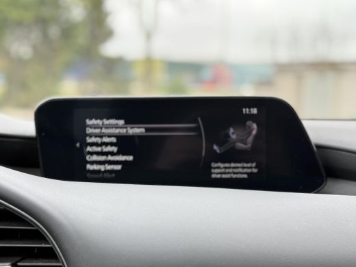 Mazda 3 1.8 SkyActiv-D New Model Navi AC ECC ActivLease financial lease