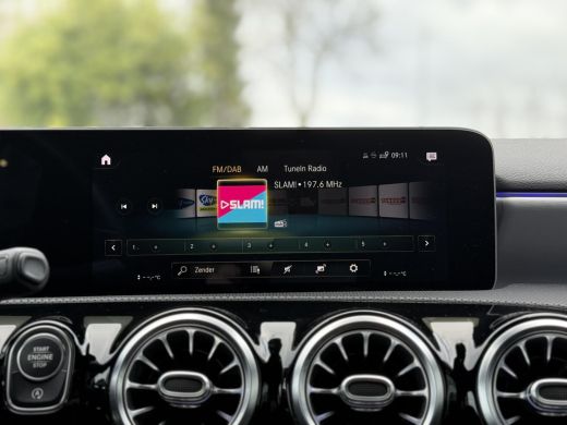 Mercedes A-Klasse 180 Aut. AMG Sport Sol. | Camera | Sfeer | Apple Carplay | ActivLease financial lease