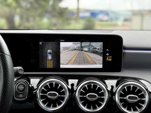 Mercedes A-Klasse 180 Aut. AMG Sport Sol. | Camera | Sfeer | Apple Carplay | ActivLease financial lease