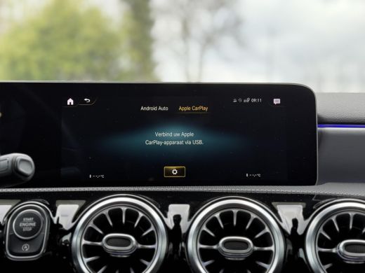 Mercedes A-Klasse 180 Aut. AMG Sport Sol. | Camera | Sfeer | Apple Carplay | ActivLease financial lease