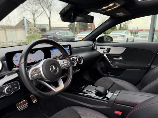 Mercedes A-Klasse 180 Aut. Business Sol. AMG | Panorama | Matrix-Led | Sfeer | Memory | Burmester | ActivLease financial lease