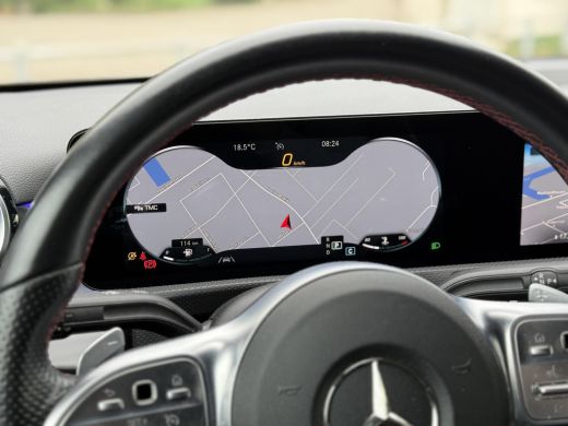 Mercedes A-Klasse 180 Aut. Business Sol. AMG | Panorama | Matrix-Led | Sfeer | Memory | Burmester | ActivLease financial lease