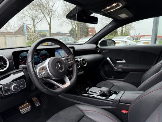 Mercedes A-Klasse 200 AMG Navi | Panorama | Camera | ActivLease financial lease