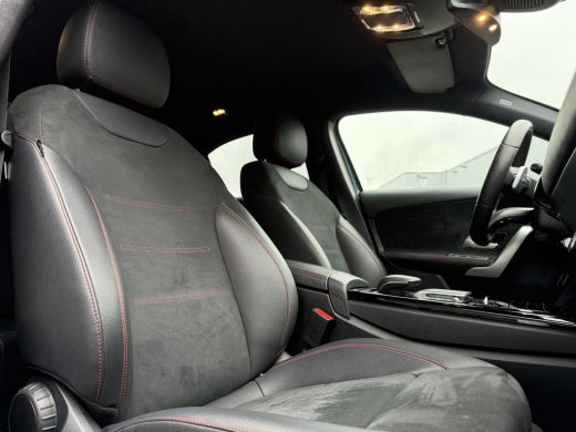 Mercedes A-Klasse 200 AMG Navi | Panorama | Camera | ActivLease financial lease