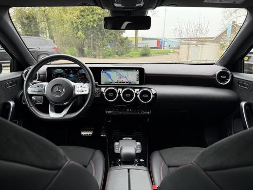 Mercedes A-Klasse 200 AMG Navi | Panorama | Camera | ActivLease financial lease