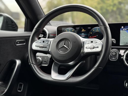 Mercedes A-Klasse 200 AMG Navi | Panorama | Camera | ActivLease financial lease
