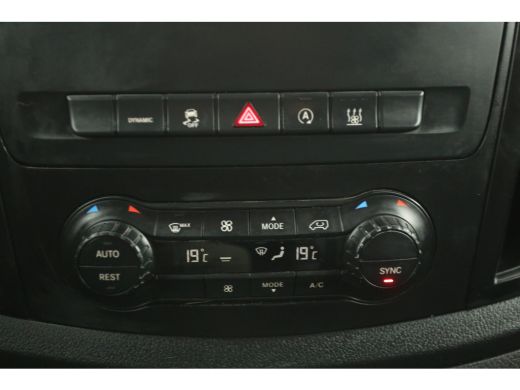 Mercedes Vito 119 CDI Extra Lang 191PK Automaat Airco Camera Cruise 2xSchuifdeur Carplay Navi PDC LED 19''LMV T... ActivLease financial lease