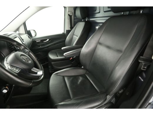 Mercedes Vito 119 CDI Extra Lang 191PK Automaat Airco Camera Cruise 2xSchuifdeur Carplay Navi PDC LED 19''LMV T... ActivLease financial lease