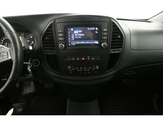 Mercedes Vito 119 CDI Extra Lang 191PK Automaat Airco LED Trekhaak 18"LMV Cruise Camera Navi 3 Persoons ActivLease financial lease