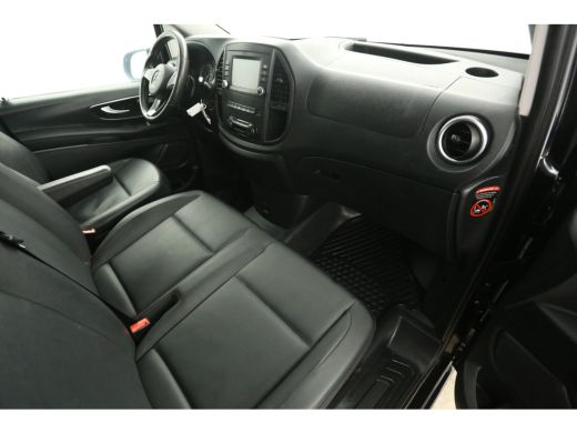 Mercedes Vito 119 CDI Extra Lang 191PK Automaat Airco LED Trekhaak 18"LMV Cruise Camera Navi 3 Persoons ActivLease financial lease