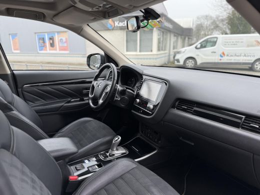 Mitsubishi Outlander 2.4 PHEV Intense+ | Panorama | Apple Carplay | Trekhaak | ActivLease financial lease