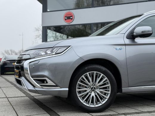 Mitsubishi Outlander 2.4 PHEV Intense+ | Panorama | Apple Carplay | Trekhaak | ActivLease financial lease