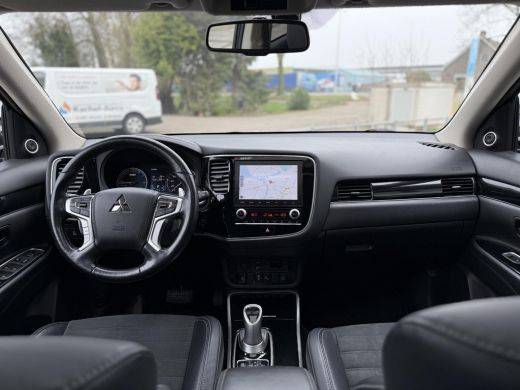 Mitsubishi Outlander 2.4 PHEV Intense+ | Panorama | Apple Carplay | Trekhaak | ActivLease financial lease
