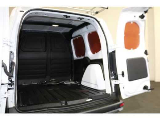 Nissan Townstar N-Connecta L1 45 kWh Imperiaal Trekhaak ActivLease financial lease