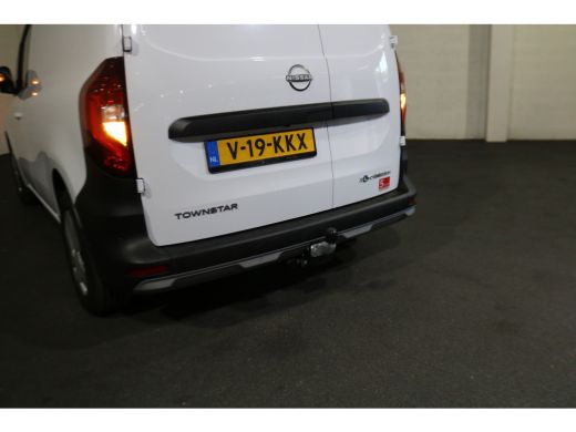 Nissan Townstar N-Connecta L1 45 kWh Imperiaal Trekhaak ActivLease financial lease