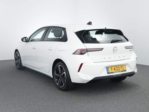 Opel Astra Opel 1.6 Hybrid 180 pk PHEV Edition | Ad. Cruise control  | Parkeersensoren V+A | DAB | Apple Car... ActivLease financial lease