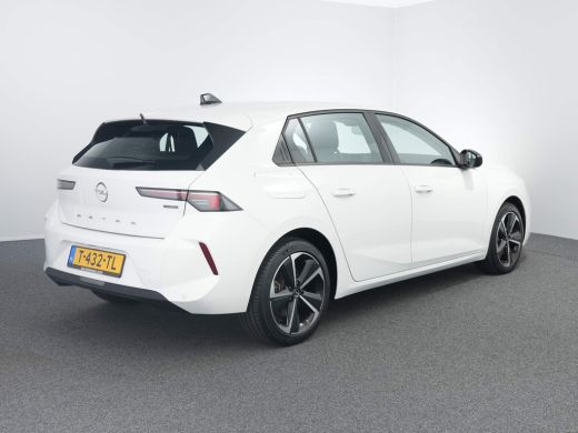 Opel Astra Opel 1.6 Hybrid 180 pk PHEV Edition | Ad. Cruise control  | Parkeersensoren V+A | DAB | Apple Car... ActivLease financial lease