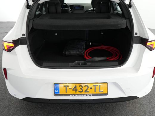 Opel Astra Opel 1.6 Hybrid 180 pk PHEV Edition | Ad. Cruise control  | Parkeersensoren V+A | DAB | Apple Car... ActivLease financial lease