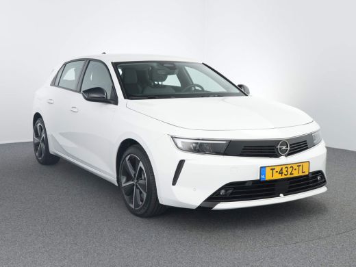Opel Astra Opel 1.6 Hybrid 180 pk PHEV Edition | Ad. Cruise control  | Parkeersensoren V+A | DAB | Apple Car... ActivLease financial lease