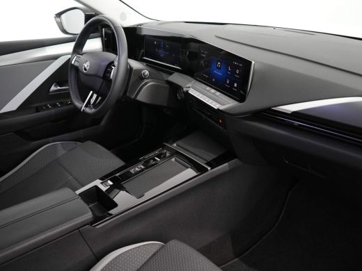 Opel Astra Opel 1.6 Hybrid 180 pk PHEV Edition | Ad. Cruise control  | Parkeersensoren V+A | DAB | Apple Car... ActivLease financial lease