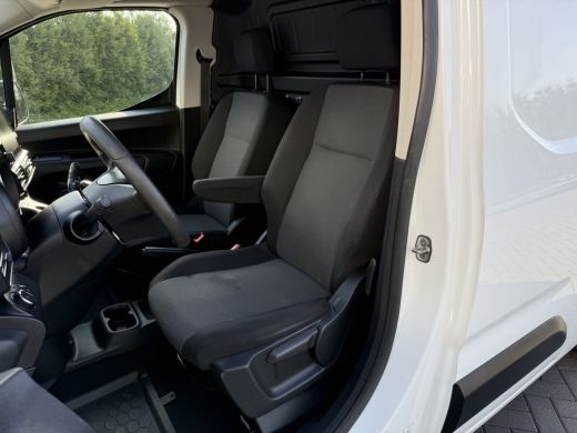 Opel Combo 1.6D 100 PK / L2H1 / 1e EIG. / INRICHTING / AIRCO / CRUISE / NAVI / CARPLAY ActivLease financial lease