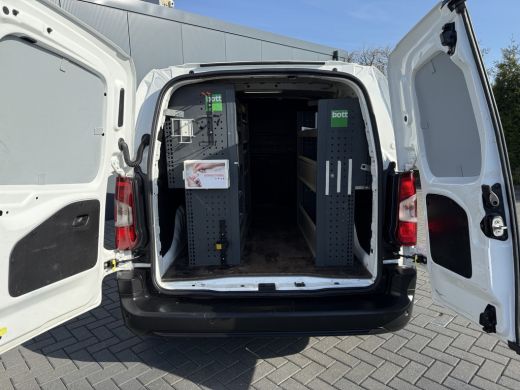 Opel Combo 1.6D 100 PK / L2H1 / 1e EIG. / INRICHTING / AIRCO / CRUISE / NAVI / CARPLAY ActivLease financial lease
