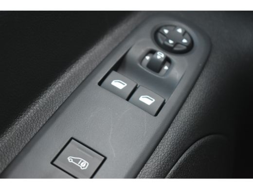 Opel Combo Electric Opel 136 L1 50kWh 3 Fase | Betimmering | Navigatie | LED-Matrix | Adaptive Cruise | Achteruitrijc... ActivLease financial lease
