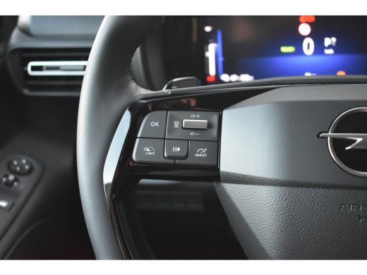 Opel Combo Electric Opel 136 L1 50kWh 3 Fase | Betimmering | Navigatie | LED-Matrix | Adaptive Cruise | Achteruitrijc... ActivLease financial lease