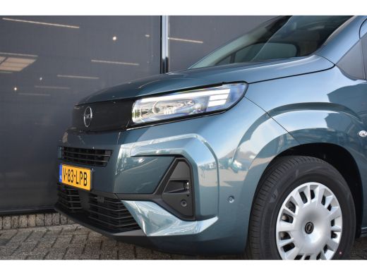 Opel Combo Electric Opel 136 L1 50kWh 3 Fase | Betimmering | Navigatie | LED-Matrix | Adaptive Cruise | Achteruitrijc... ActivLease financial lease