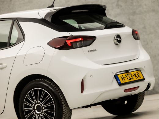 Opel Corsa 1.2 Sport Automaat (APPLE CARPLAY, GROOT NAVI, PARKEERSENSOREN, 360 CAMERA, CRUISE, ARMSTEUN, SPO... ActivLease financial lease