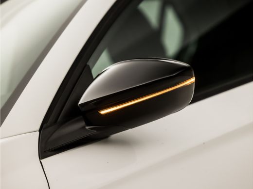 Opel Corsa 1.2 Sport Automaat (APPLE CARPLAY, GROOT NAVI, PARKEERSENSOREN, 360 CAMERA, CRUISE, ARMSTEUN, SPO... ActivLease financial lease
