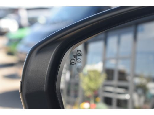 Opel Grandland Opel 1.2 Turbo Ultimate 130pk Automaat | LED-Adaptive | Stuur/Stoelverwarming | Adaptive Cruise |... ActivLease financial lease
