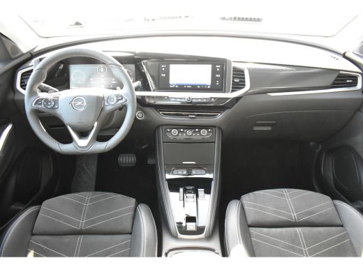 Opel Grandland Opel 1.2 Turbo Ultimate 130pk Automaat | LED-Adaptive | Stuur/Stoelverwarming | Adaptive Cruise |... ActivLease financial lease