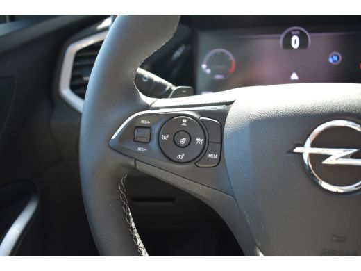 Opel Grandland Opel 1.2 Turbo Ultimate 130pk Automaat | LED-Adaptive | Stuur/Stoelverwarming | Adaptive Cruise |... ActivLease financial lease