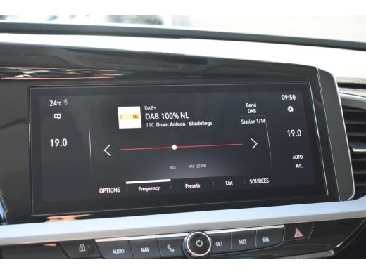 Opel Grandland Opel 1.2 Turbo Ultimate 130pk Automaat | LED-Adaptive | Stuur/Stoelverwarming | Adaptive Cruise |... ActivLease financial lease