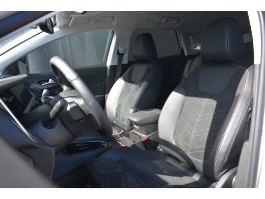 Opel Grandland Opel 1.2 Turbo Ultimate 130pk Automaat | LED-Adaptive | Stuur/Stoelverwarming | Adaptive Cruise |... ActivLease financial lease
