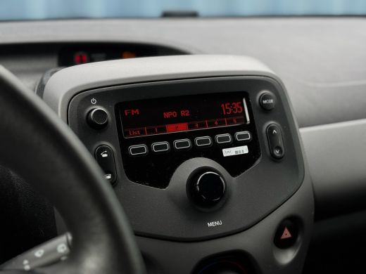 Peugeot 108 Peugeot Active Zwart | Airco | Bluetooth telefoonvoorbereiding | Elektrische ramen voor ActivLease financial lease