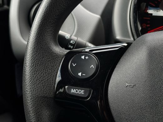 Peugeot 108 Peugeot Active Zwart | Airco | Bluetooth telefoonvoorbereiding | Elektrische ramen voor ActivLease financial lease