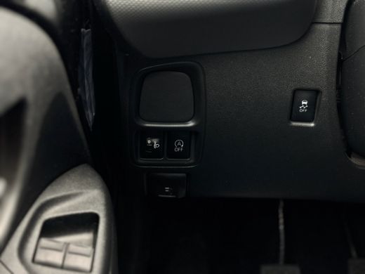 Peugeot 108 Peugeot Active Zwart | Airco | Bluetooth telefoonvoorbereiding | Elektrische ramen voor ActivLease financial lease