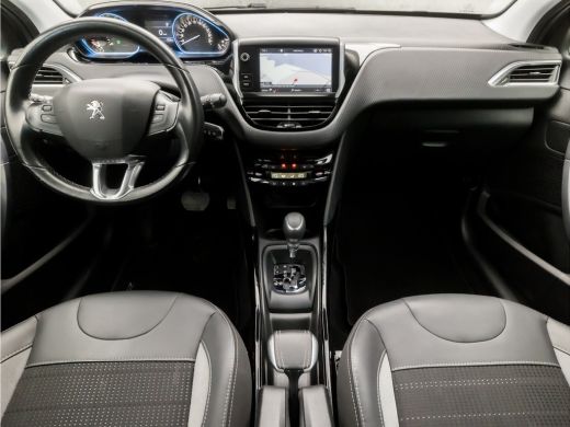 Peugeot 2008 1.2 PureTech Sport Automaat (APPLE CARPLAY, NAVIGATIE, CLIMATE, LEDER, CRUISE, SPORTSTOELEN, PARK... ActivLease financial lease