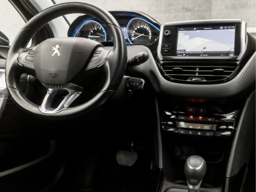 Peugeot 2008 1.2 PureTech Sport Automaat (APPLE CARPLAY, NAVIGATIE, CLIMATE, LEDER, CRUISE, SPORTSTOELEN, PARK... ActivLease financial lease