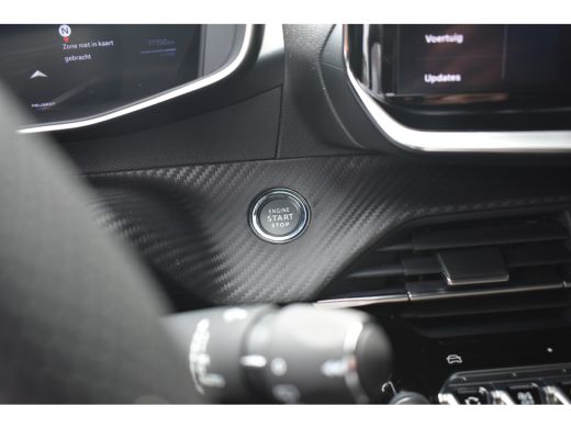 Peugeot 2008 1.2 Hybrid 136 GT Automaat | Navigatie | Sportstoelen | Achteruitrijcamera | Sfeerverlichting | C... ActivLease financial lease