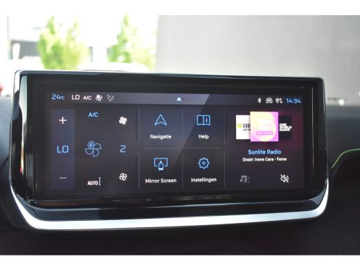 Peugeot 2008 1.2 Hybrid 136 GT Automaat | Navigatie | Sportstoelen | Climate Control | Full-LED | Sfeerverlich... ActivLease financial lease